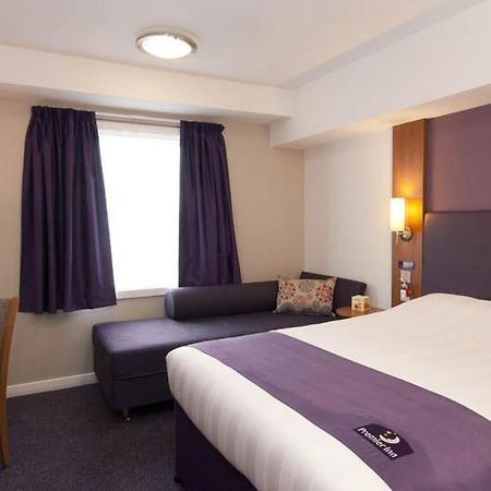 Premier Inn Cobham Cobham  Exterior photo