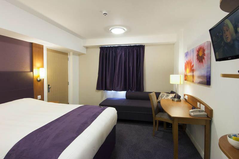 Premier Inn Cobham Cobham  Exterior photo